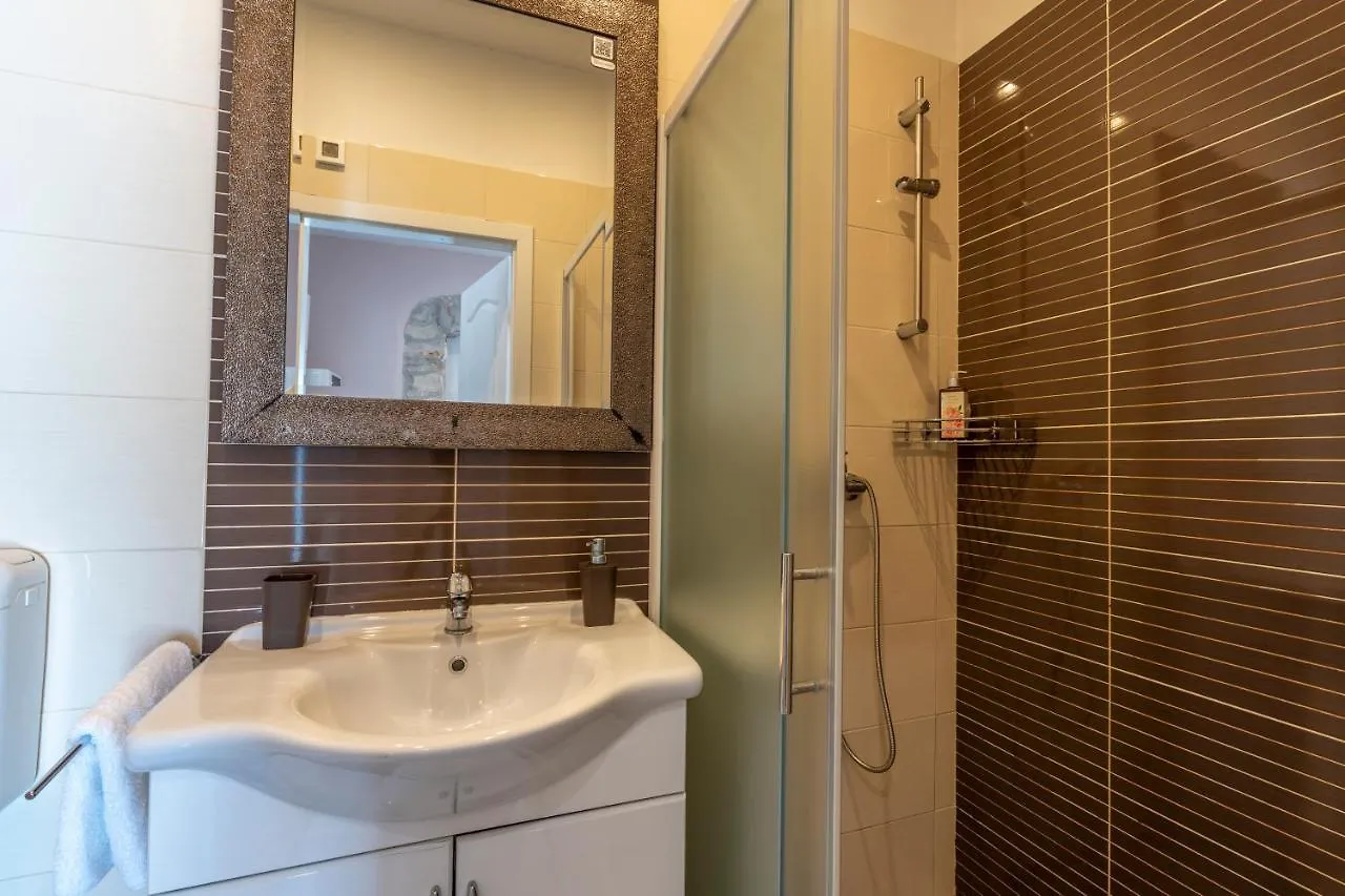 Apartment Anitea Pula 0*,  Croatia