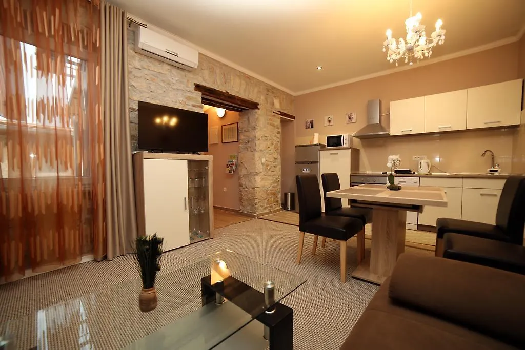 Apartment Anitea Pula